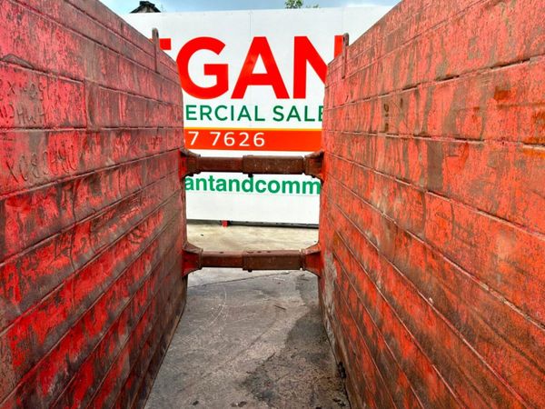 5.1mts x 4.3mts Trench box & riser.........9753. 390642314