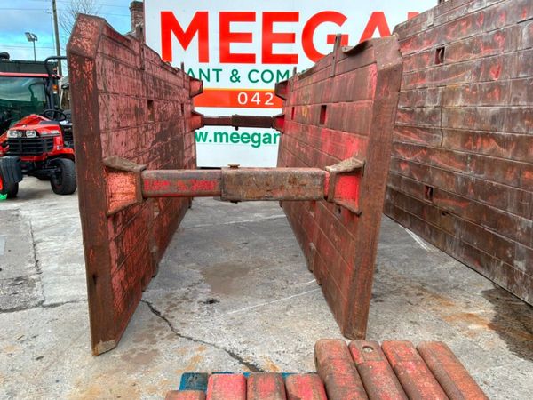 5.1mts x 4.3mts Trench box & riser.........9753. 390642316