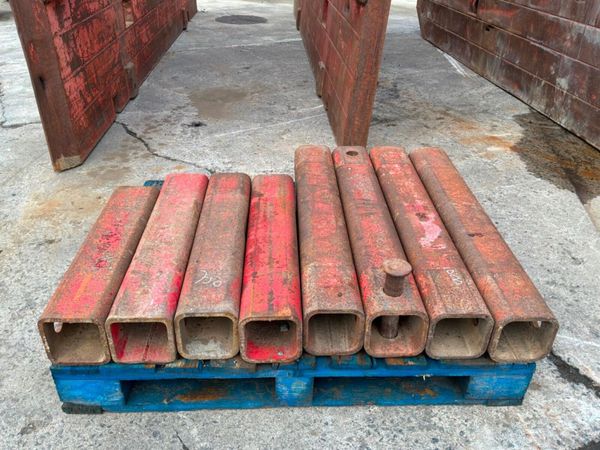 5.1mts x 4.3mts Trench box & riser.........9753. 390642318
