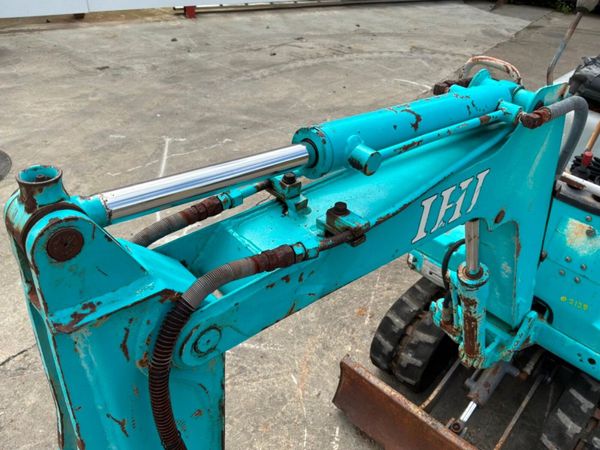 IHI is-4GX3  micro / mini digger ...929 hours..... 390606004