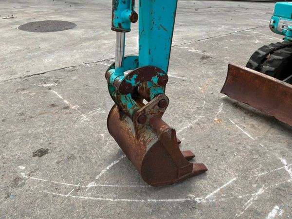 IHI is-4GX3  micro / mini digger ...929 hours..... 390606011