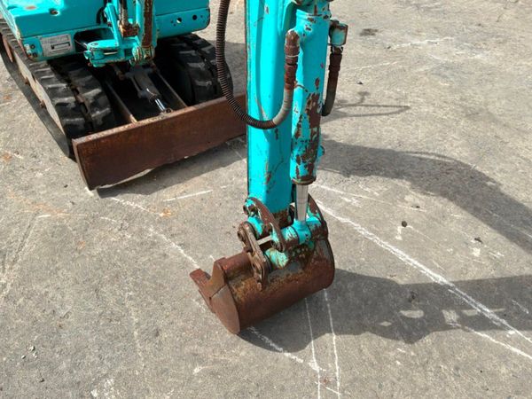IHI is-4GX3  micro / mini digger ...929 hours..... 390606037