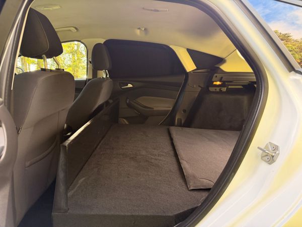 Ford Focus  Diesel 2 Seat Commercial DOE 01/27 390632463