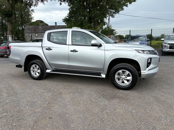 Mitsubishi L200 390772609