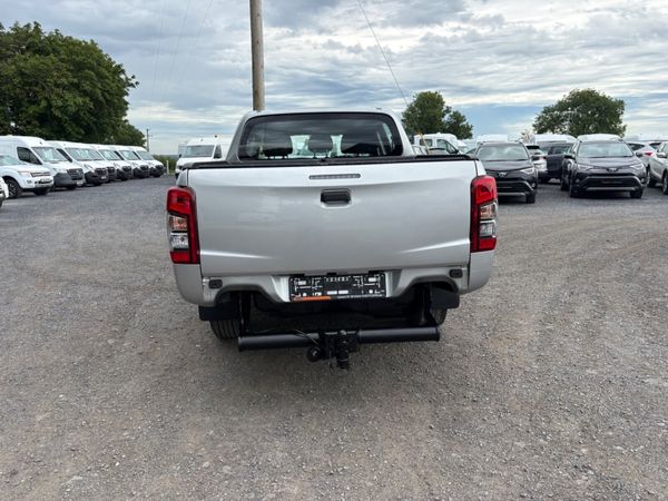 Mitsubishi L200 390772617