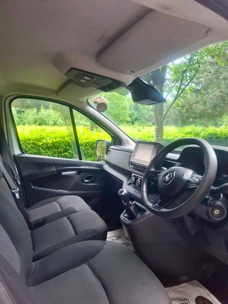 Renault Trafic 2022 DOE 6/27 390782304