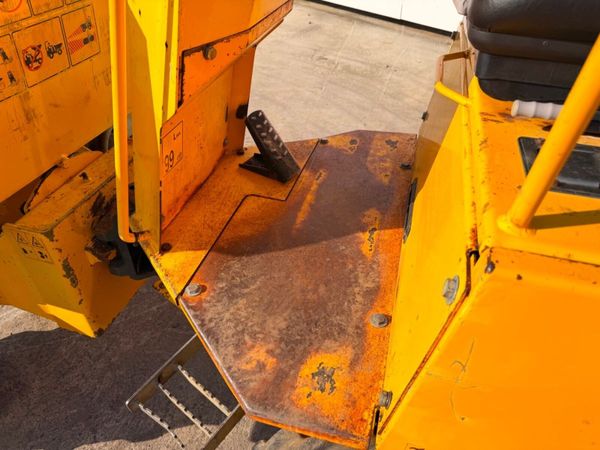 2013 NC... 1.5 TON SWIVEL DUMPER ...1,650 hours 390848757