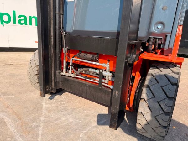 2023...TOYOTA ... 1 TON...electric forklift ....71 390852743