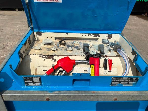 Western 950 litres  bunded fuel delivery cube951. 390864355