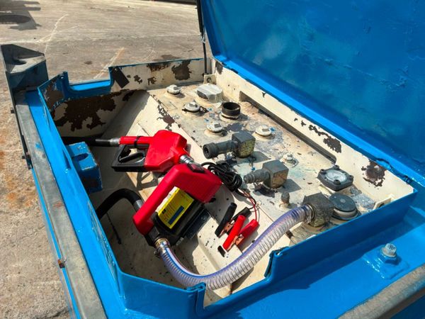 Western 950 litres  bunded fuel delivery cube951. 390864356