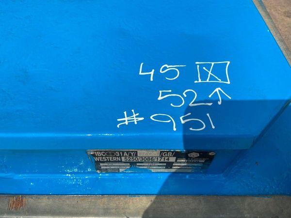Western 950 litres  bunded fuel delivery cube951. 390864358