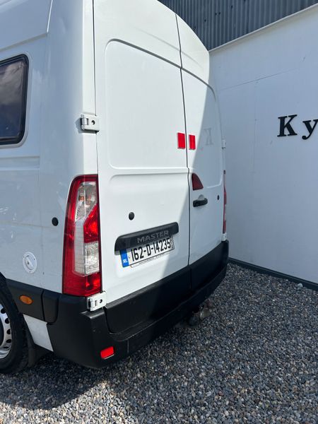 Renault Master Campervan 390828659