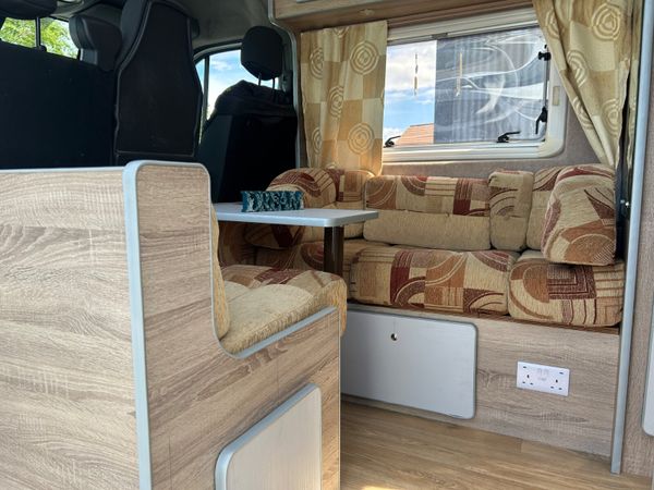 Renault Master Campervan 390828680