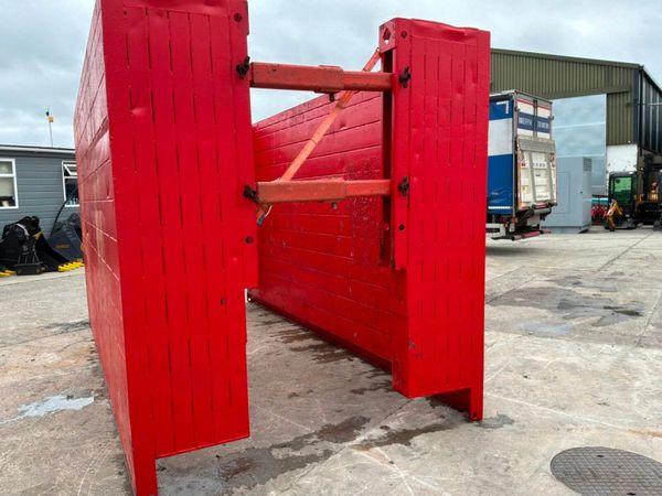 5.0mts Conquip manhole trench box assembly.......4 390950659
