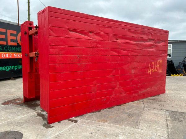 5.0mts Conquip manhole trench box assembly.......4 390950670
