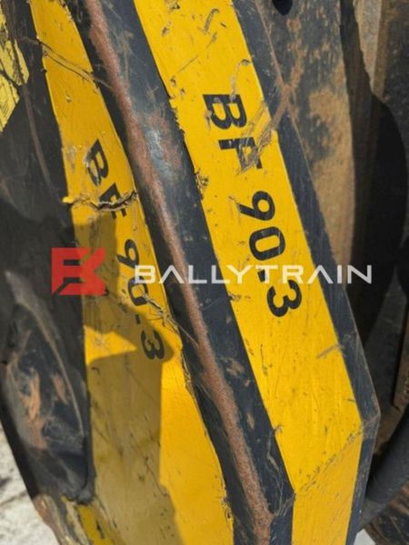 MB BF90.3 Crushing Bucket (20-30Ton) 390961384