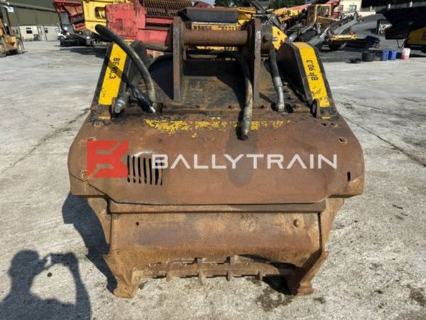 MB BF90.3 Crushing Bucket (20-30Ton) 390961601