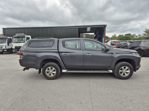 2021 Mitsubishi L200 *For Parts* 390968257
