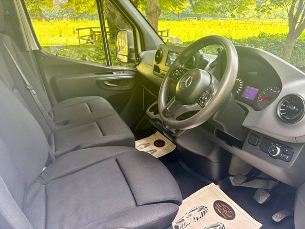 2021 Mercedes Benz Sprinter BOX BODY 390972030