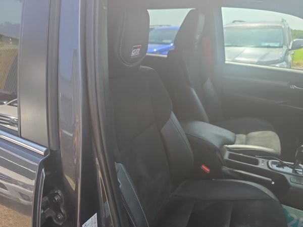 Toyota Hilux GR Sport 2 391058561