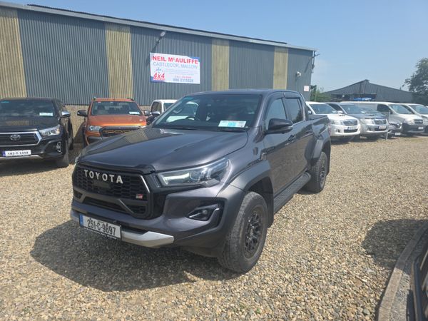 Toyota Hilux GR Sport 2 391058539