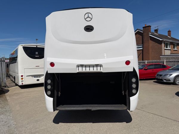 2018 Mercedes unvi voyager gt automatic 391007497