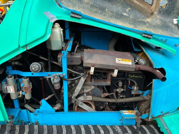Mitsubishi Hm1560 tracked flail mower.......583. 391157568