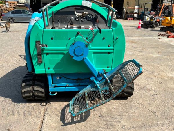 Mitsubishi Hm1560 tracked flail mower.......583. 391157620