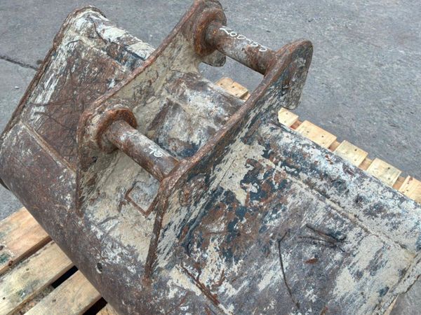 36"..24"..18"..12"  Geith buckets....45mm pins.... 391121183