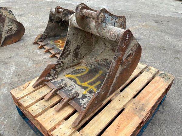 36"..24"..18"..12"  Geith buckets....45mm pins.... 391136363