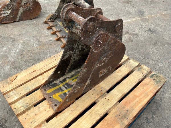 36"..24"..18"..12"  Geith buckets....45mm pins.... 391136372