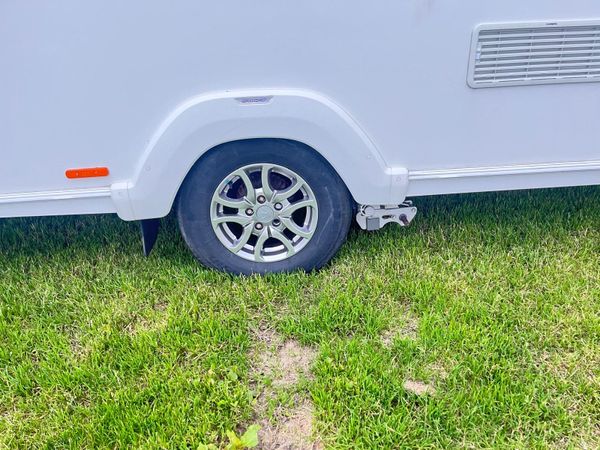 ✨2017 SWIFT ASTBURY 4 BERTH FIXED BED✨ 391243633