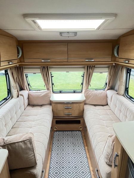 ✨STUNNING LUNAR QUASAR 462 2 BERTH✨ 391245806