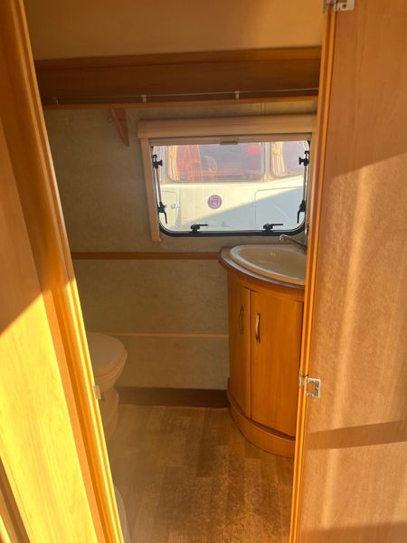 ✨BARGAIN SWIFT JURA 2 BERTH✨ 391247727