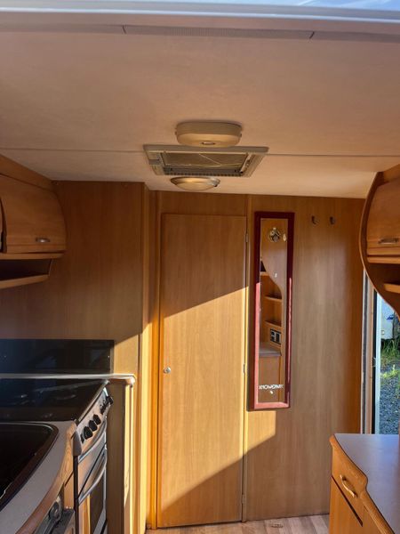✨BARGAIN SWIFT JURA 2 BERTH✨ 391247728