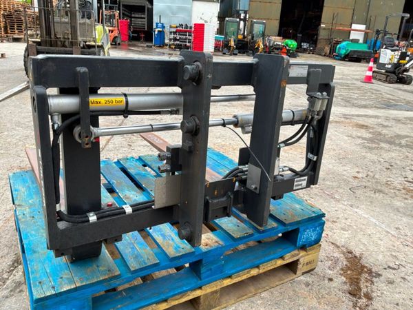 Unused ELM fork positioner fork lift carriage..... 391209065