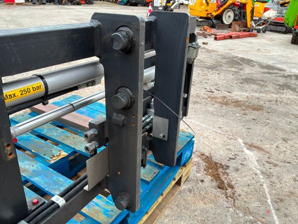 Unused ELM fork positioner fork lift carriage..... 391209067