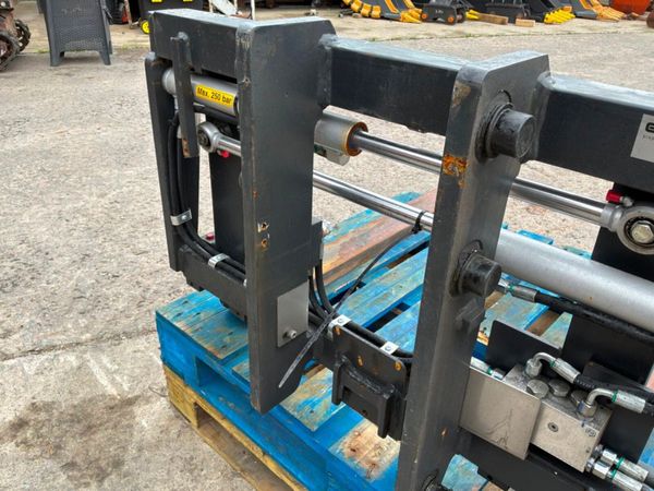 Unused ELM fork positioner fork lift carriage..... 391209073