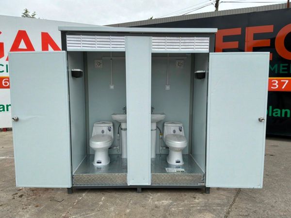 UNUSED DOUBLE TOILET CONTAINER CABIN....817m. 391209099