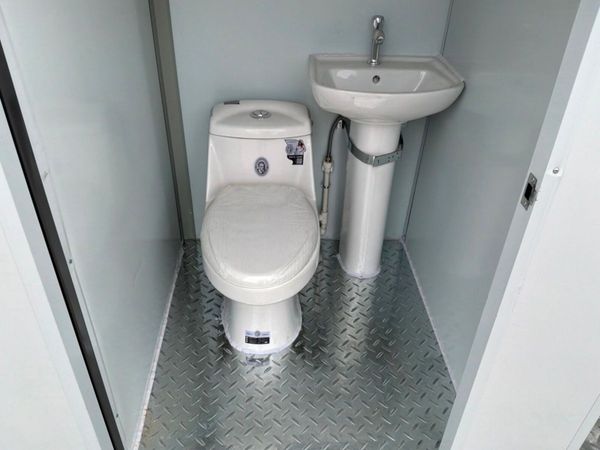 UNUSED DOUBLE TOILET CONTAINER CABIN....817m. 391209106