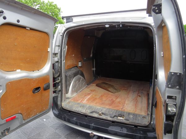 Mercedes-Benz  CITAN VAN IN SILVER MET 2017 391211783