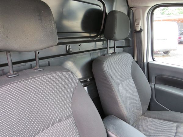 Mercedes-Benz  CITAN VAN IN SILVER MET 2017 391211807