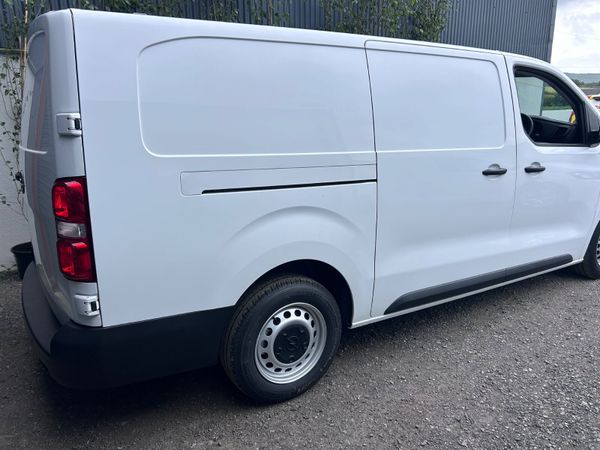 2023 Opel Vivaro ‘LWB - Air con etc 391396868