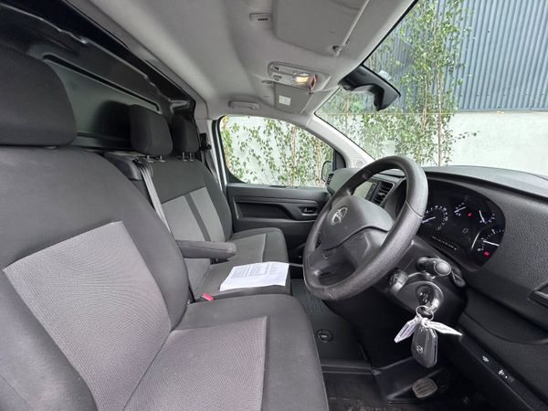 2023 Opel Vivaro ‘LWB - Air con etc 391396871