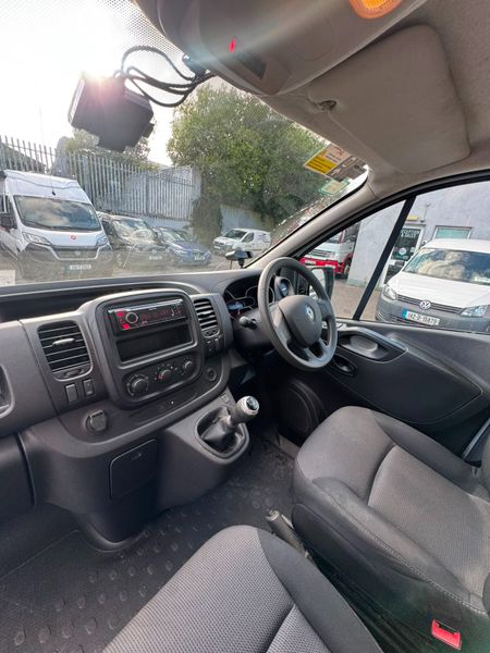 Renault Trafic 2021 391310076