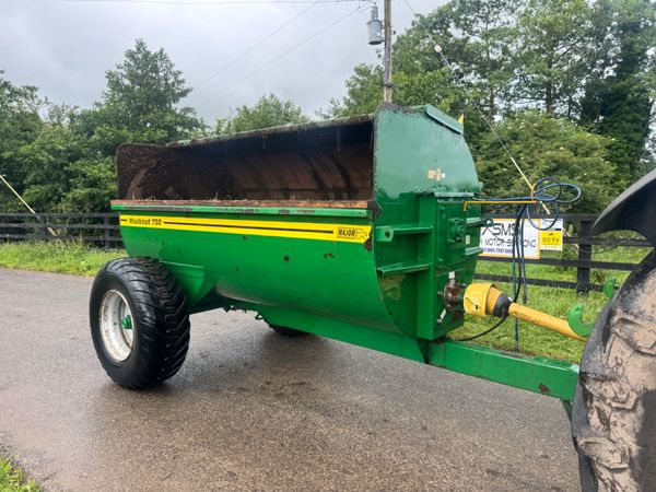 Major 750 Dung spreader Like New****** 391483342
