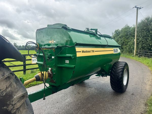 Major 750 Dung spreader Like New****** 391483333