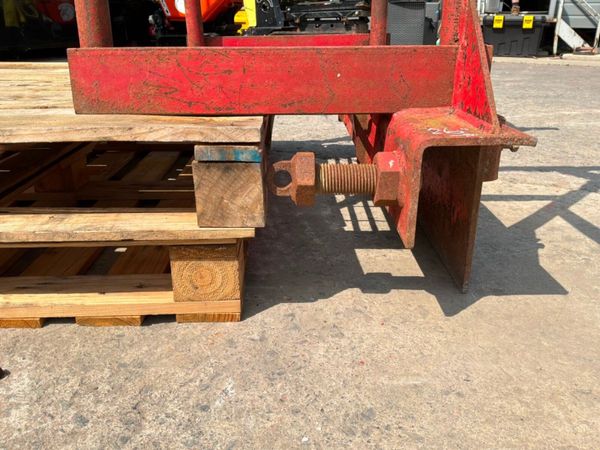 Trench box ladder safe platform / access gantry fr 391417770
