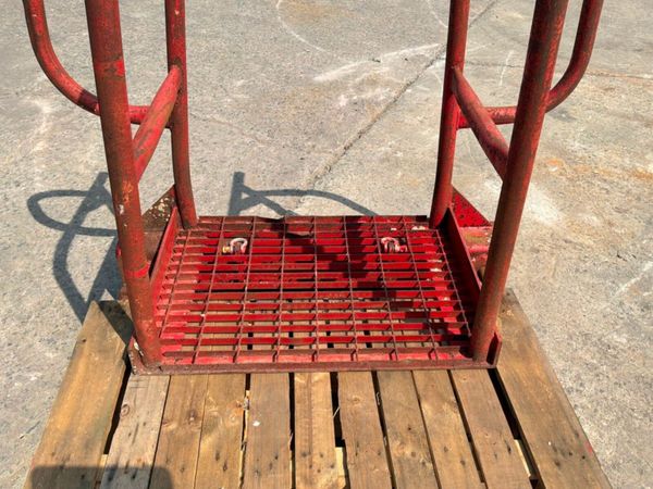 Trench box ladder safe platform / access gantry fr 391417771