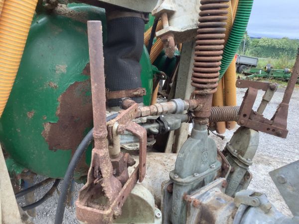 Used Major 2600 tanker 391572250
